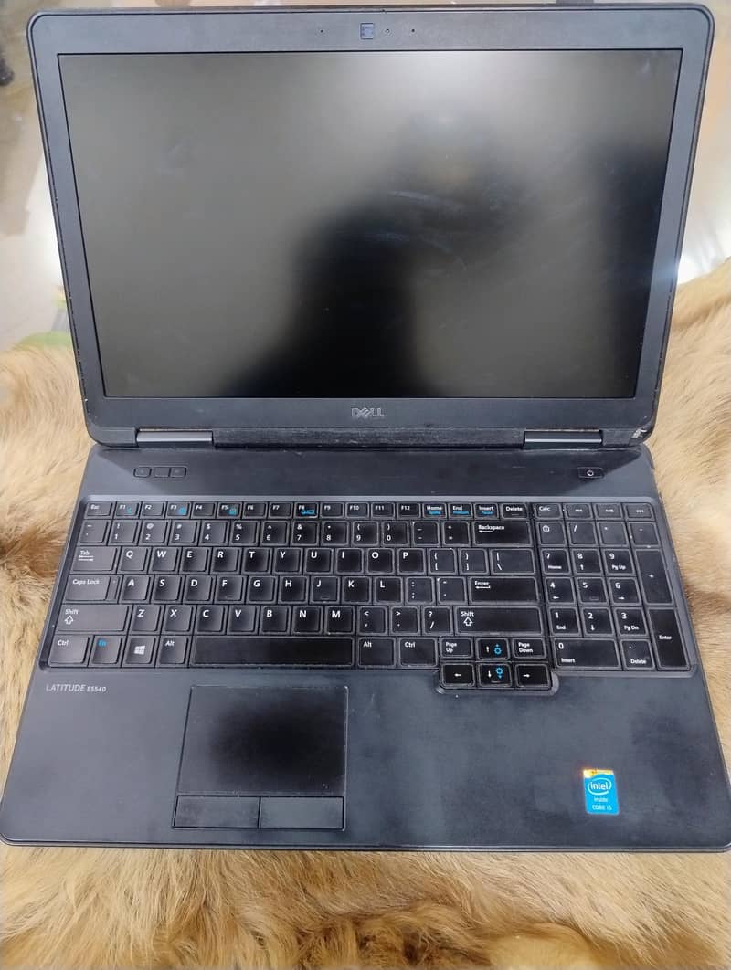 Dell Latitude E5540 0