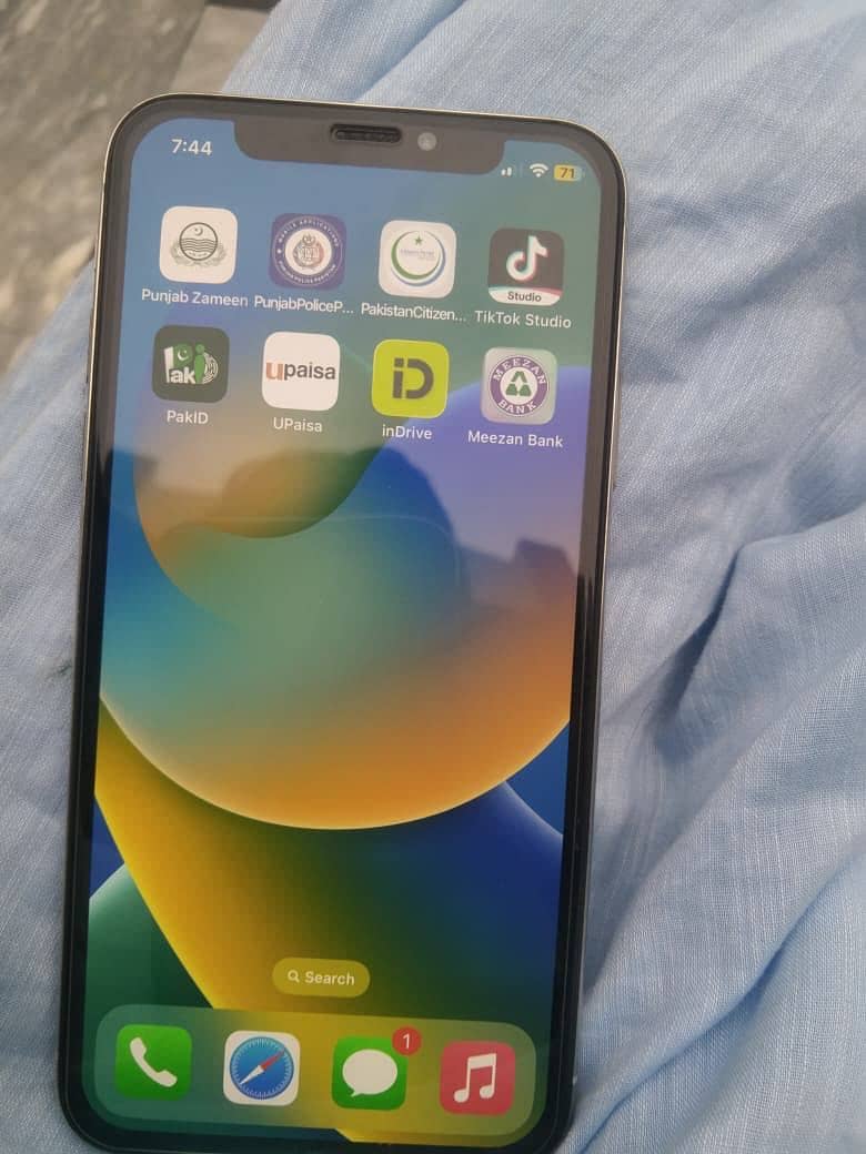 IPhone X  pta approved 3