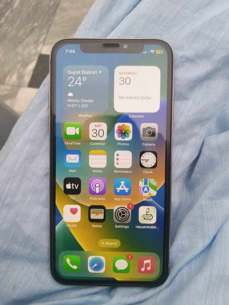 IPhone X  pta approved 4