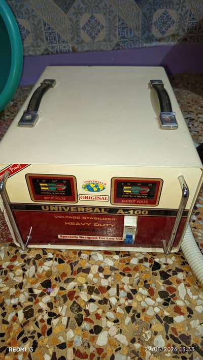 Universal A-100 Heavy Duty Voltage Stabilizer