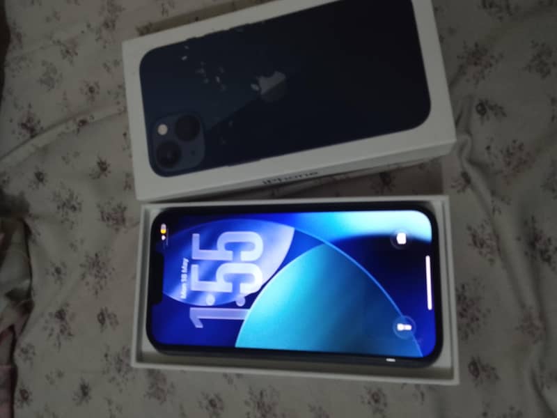 Apple iPhone 13 1