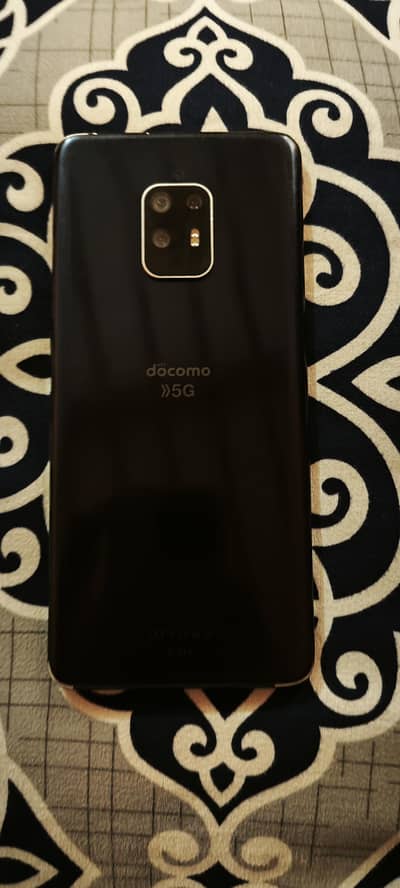 DocoMo Arrows Fujisto F51a 8/128
