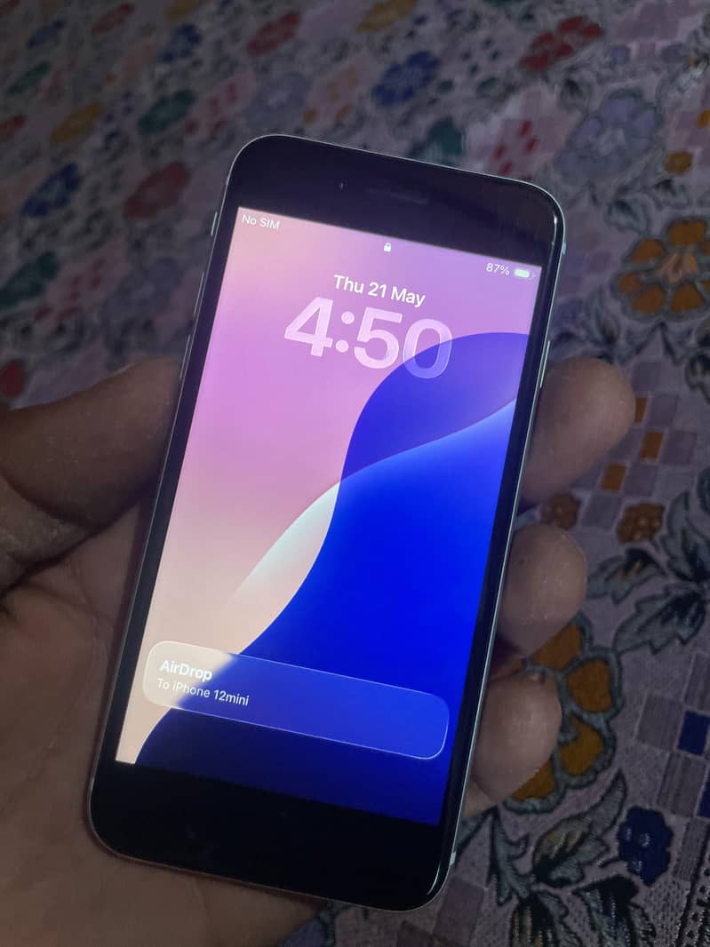 Apple iPhone SE 3