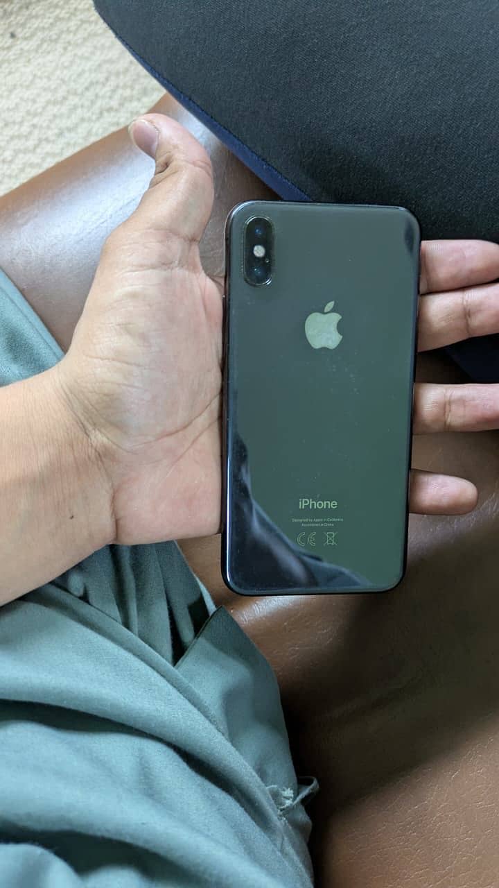 Apple iPhone X 6