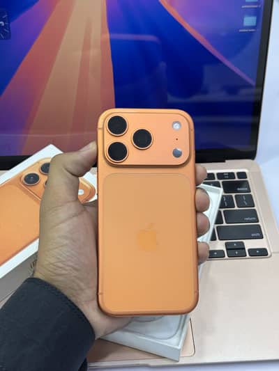 Apple 17 Pro ( Cosmic Orange) 03436798485