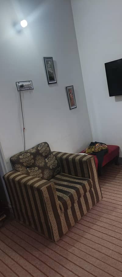 5 seeter sofa set for drawing room