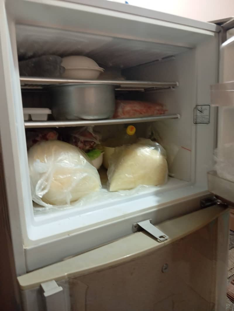 Refrigerator 1