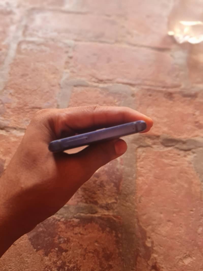 Samsung Mobile Note 9 4