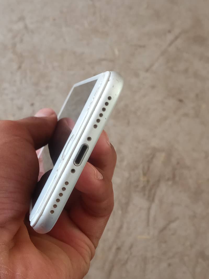 Apple iPhone 8 2