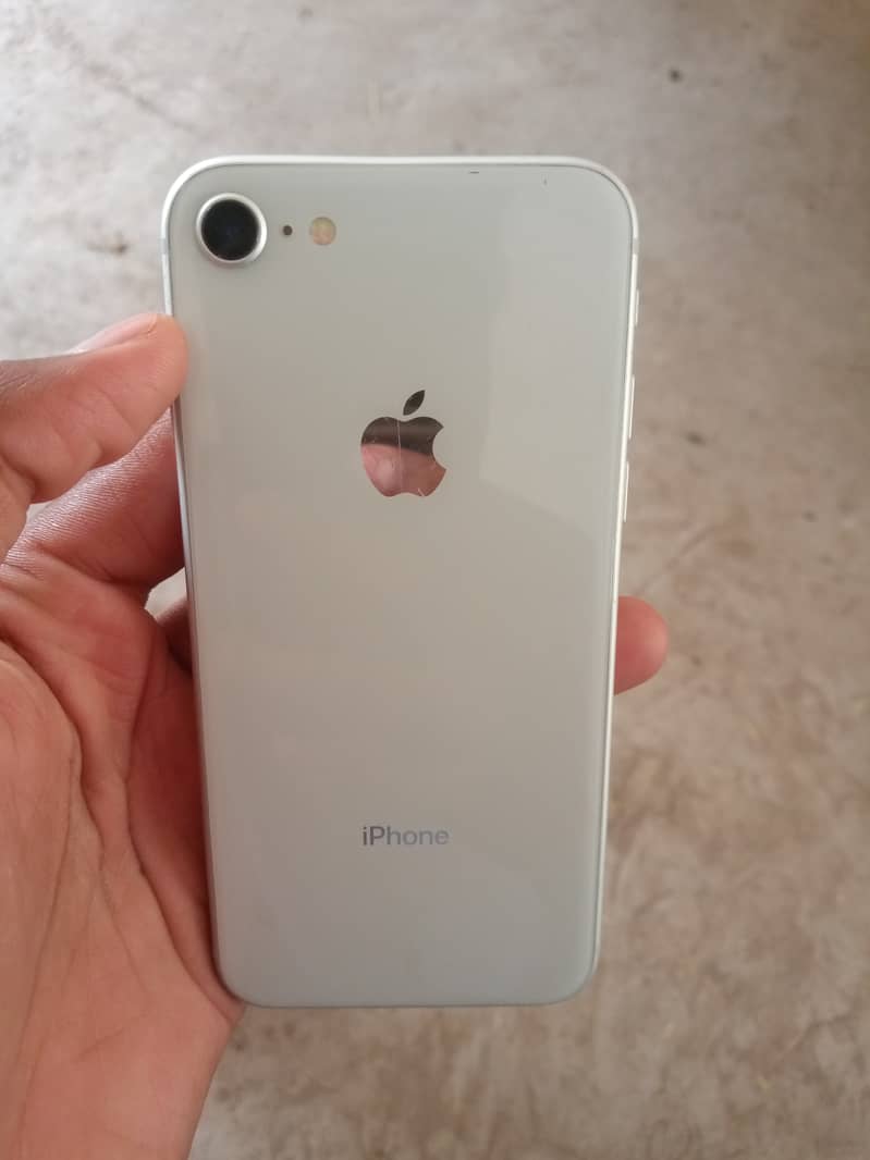Apple iPhone 8 4