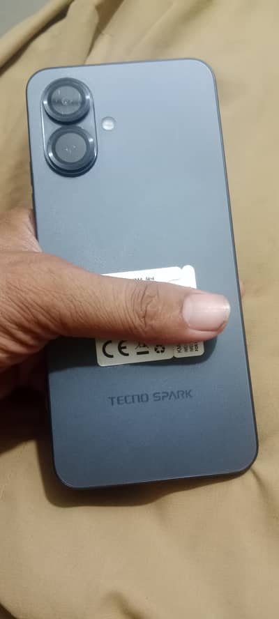 Tecno spark go 2 complete box charger new condition 10/10 seld set