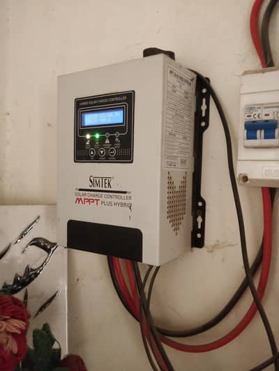 SimTek MPPT Charge Controller 70Amp