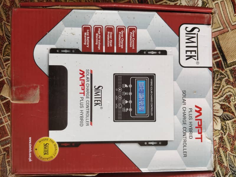 SimTek MPPT Charge Controller 70Amp 1