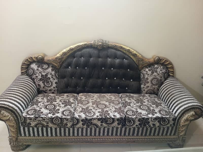 expensive sofa 0