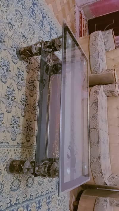 Used Glass Center Table for Sofa Set – Heavy Carved legs