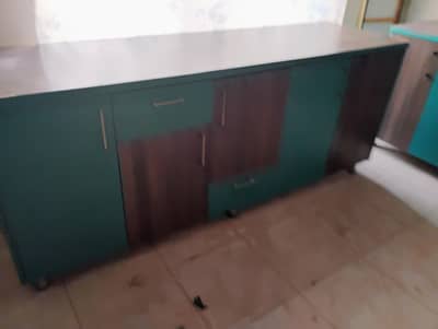 side reck cabinet
