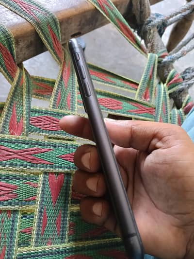 iphone 11 new condition battry helth 99 jv mobile water pack