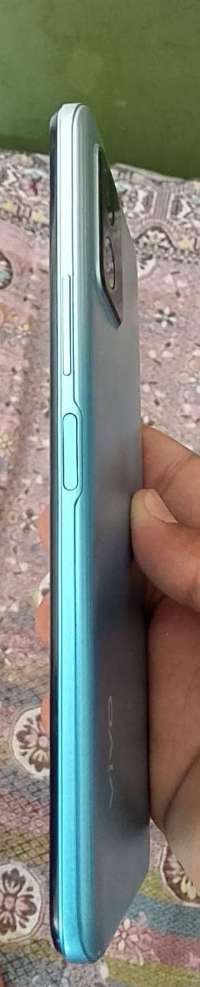 vivo y 15s 3 /32  all ok pece with box urgent sell