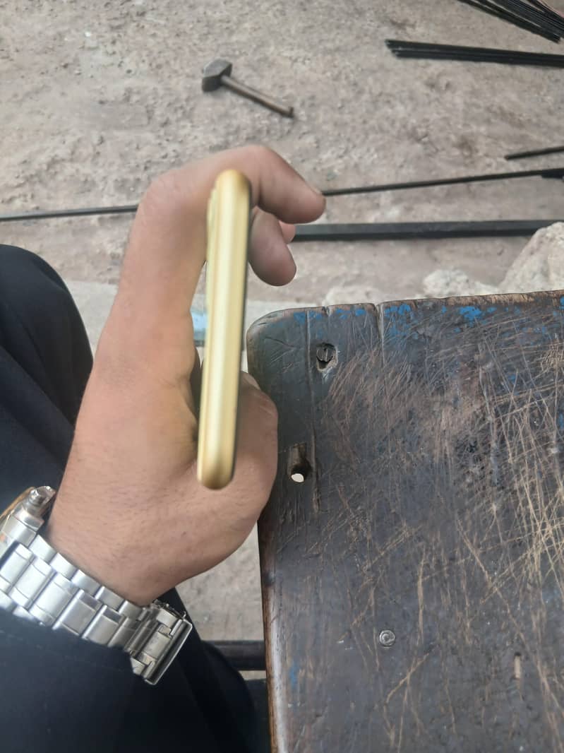 Apple iPhone 11 2