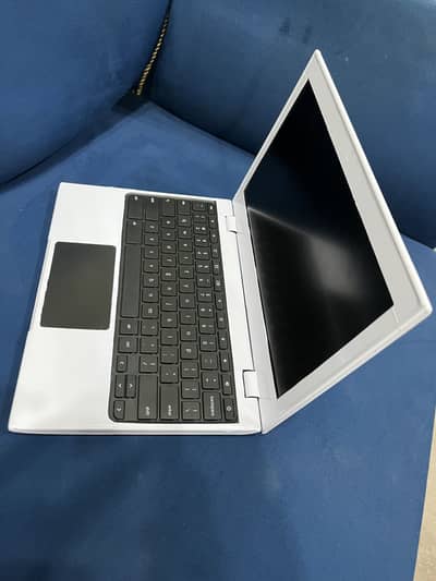 Lenove 100e cromebook | 4GB Ram | 32 GB SSD/eMMC | Playstore supported