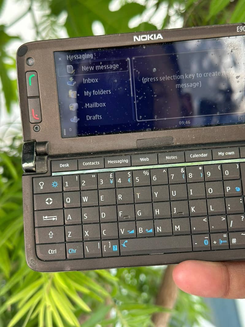 Nokia E90 6
