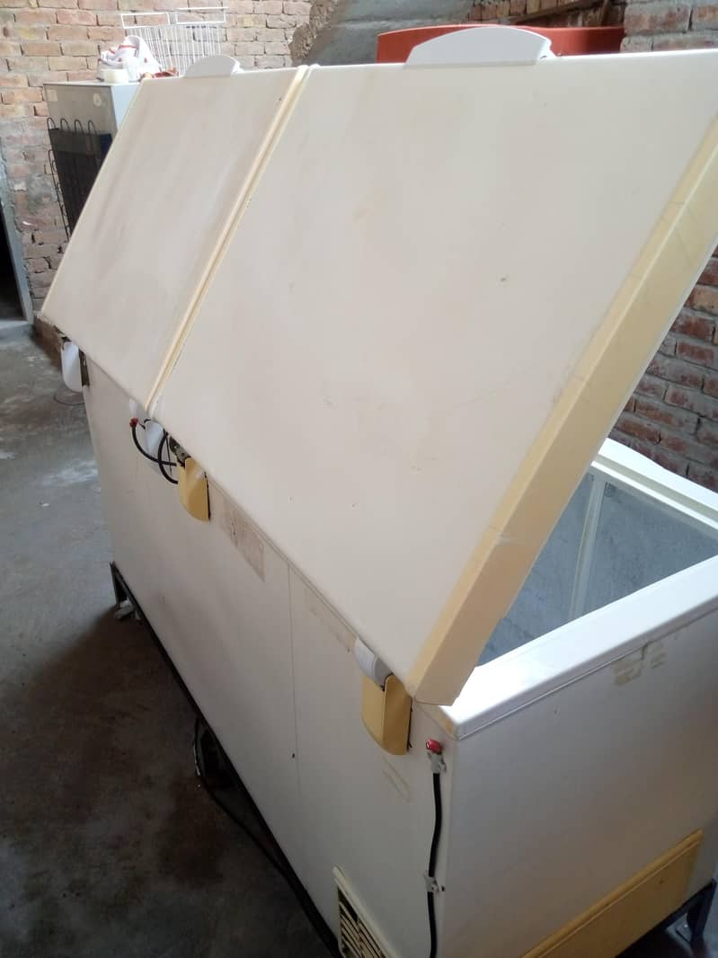 waves deep freezer 3