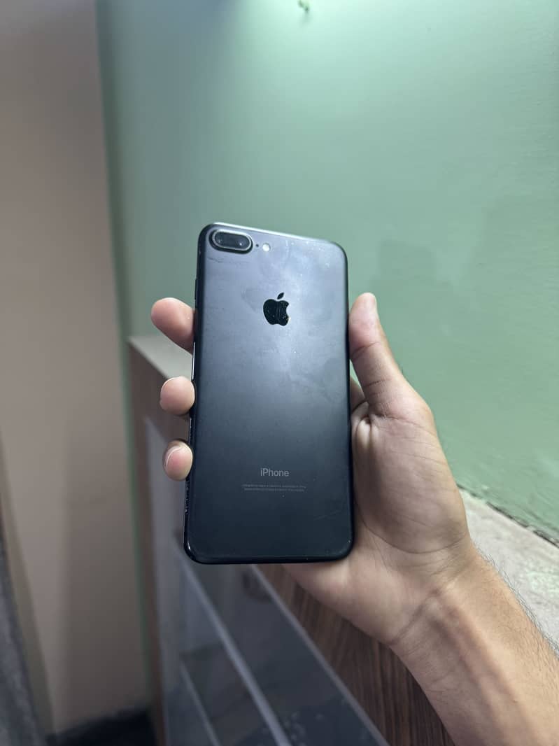 Apple iPhone 7 Plus 0