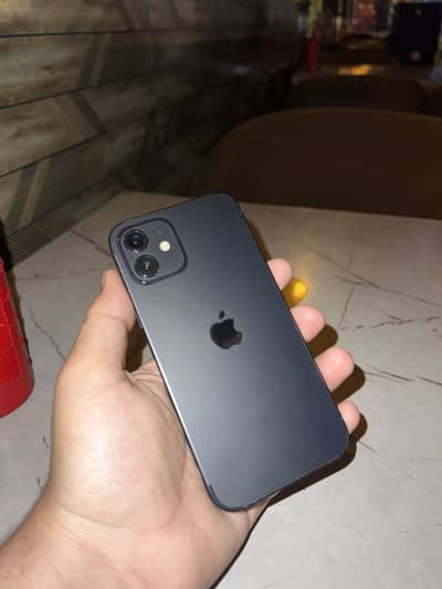 Apple iPhone 12