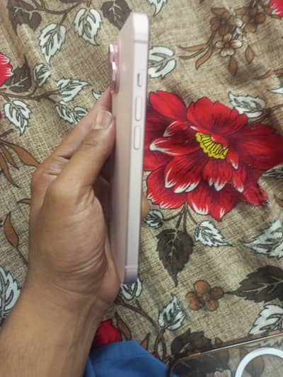 Apple iPhone 15