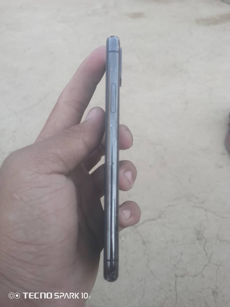 Apple iPhone X 2