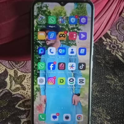 Tecno Spark 8C