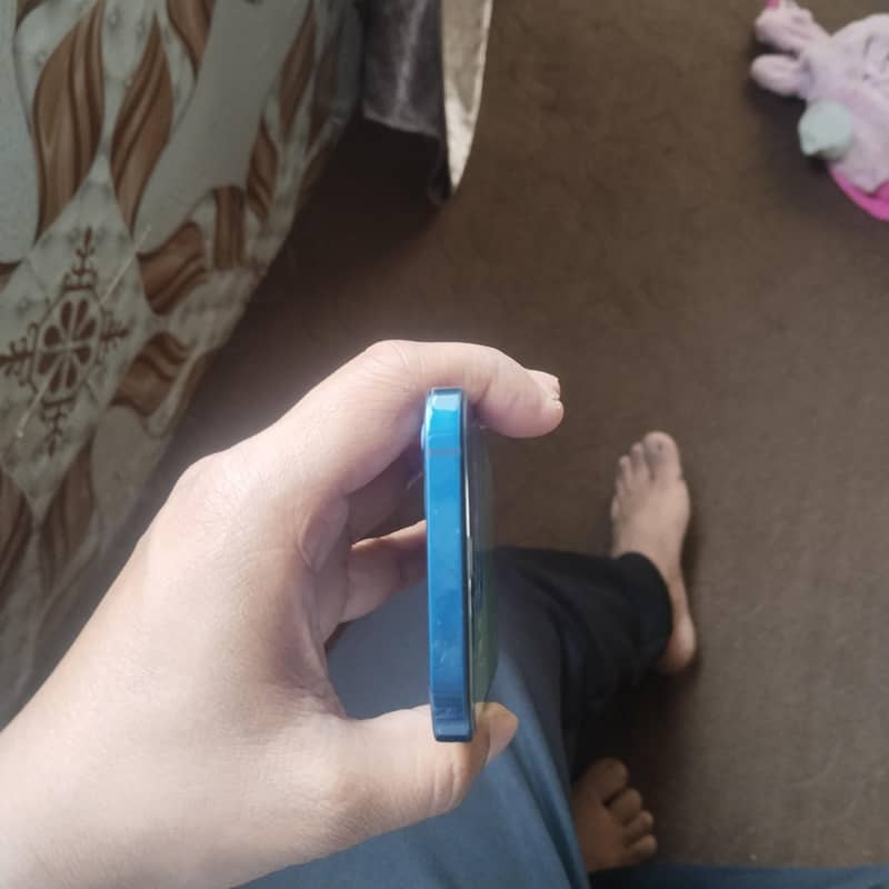 iPhone 12 1
