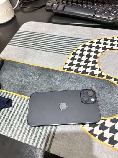 Apple iPhone 13