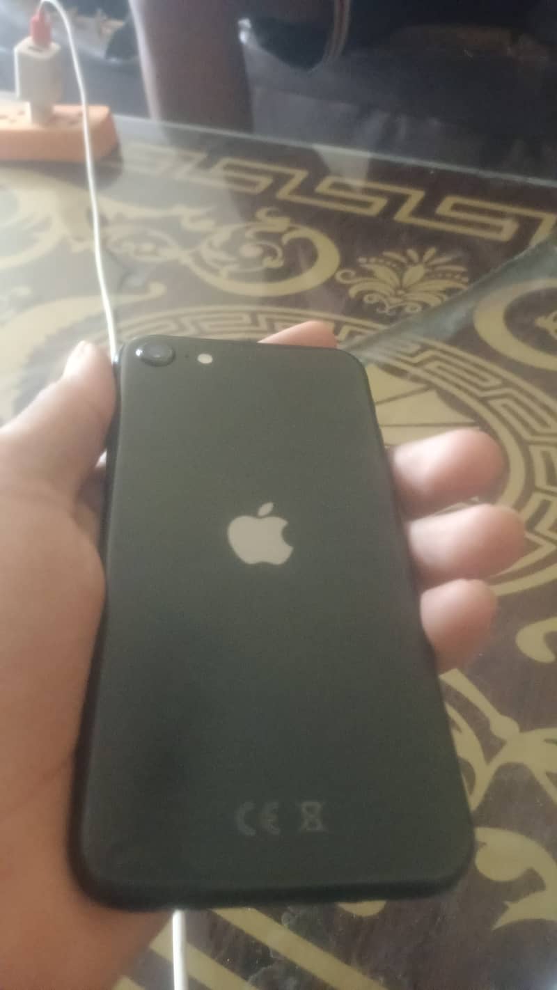 Apple iPhone SE 3