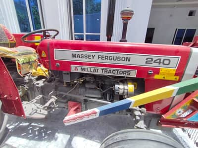 Massey Ferguson 240