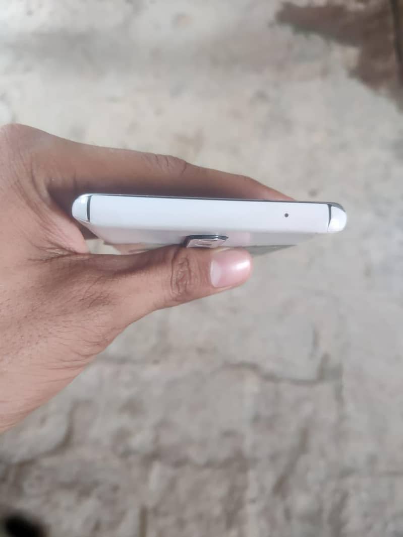 One Plus 8 4
