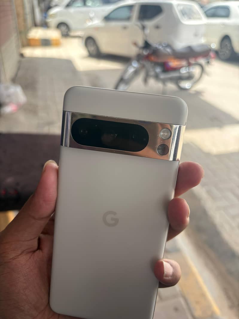 Google Pixel 8 Pro 4