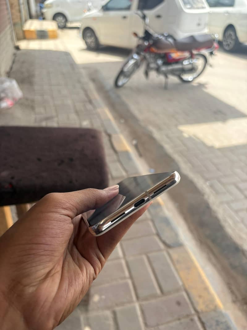 Google Pixel 8 Pro 5
