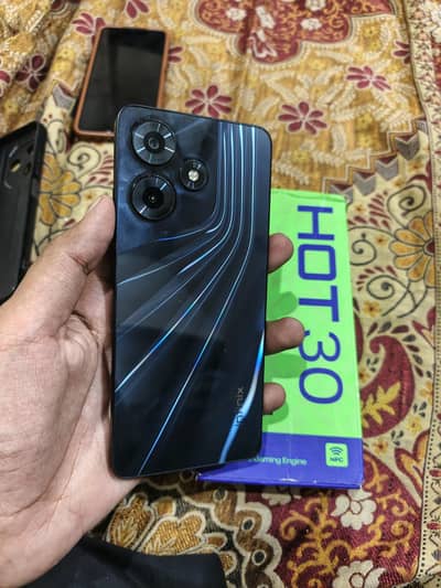 Infinix Hot 30 8+8/128