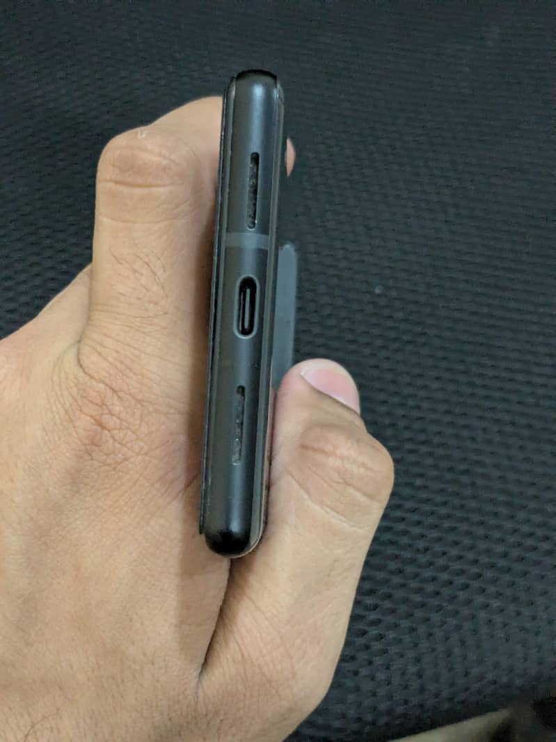 Google Pixel 6 4