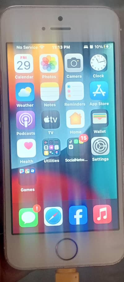 Apple iPhone SE