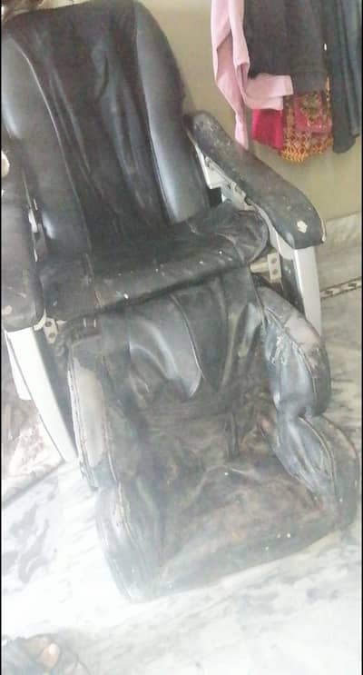 massage chair used