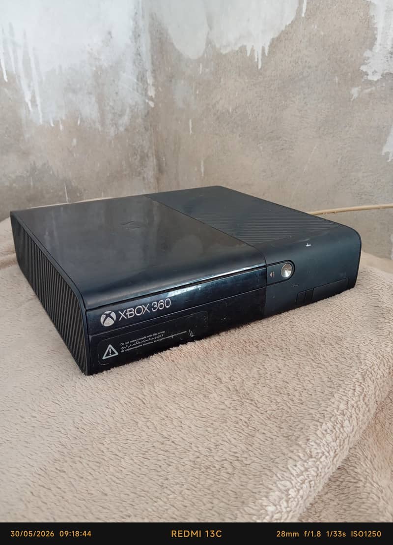 Xbox 360e 0