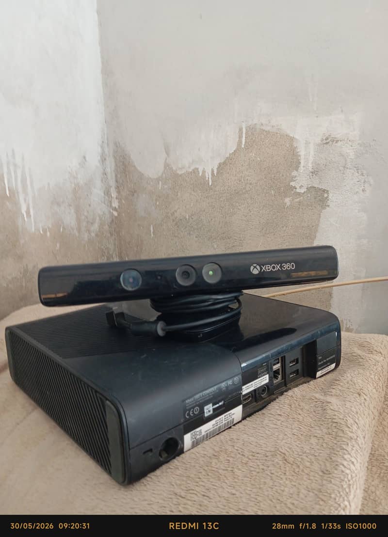 Xbox 360e 3