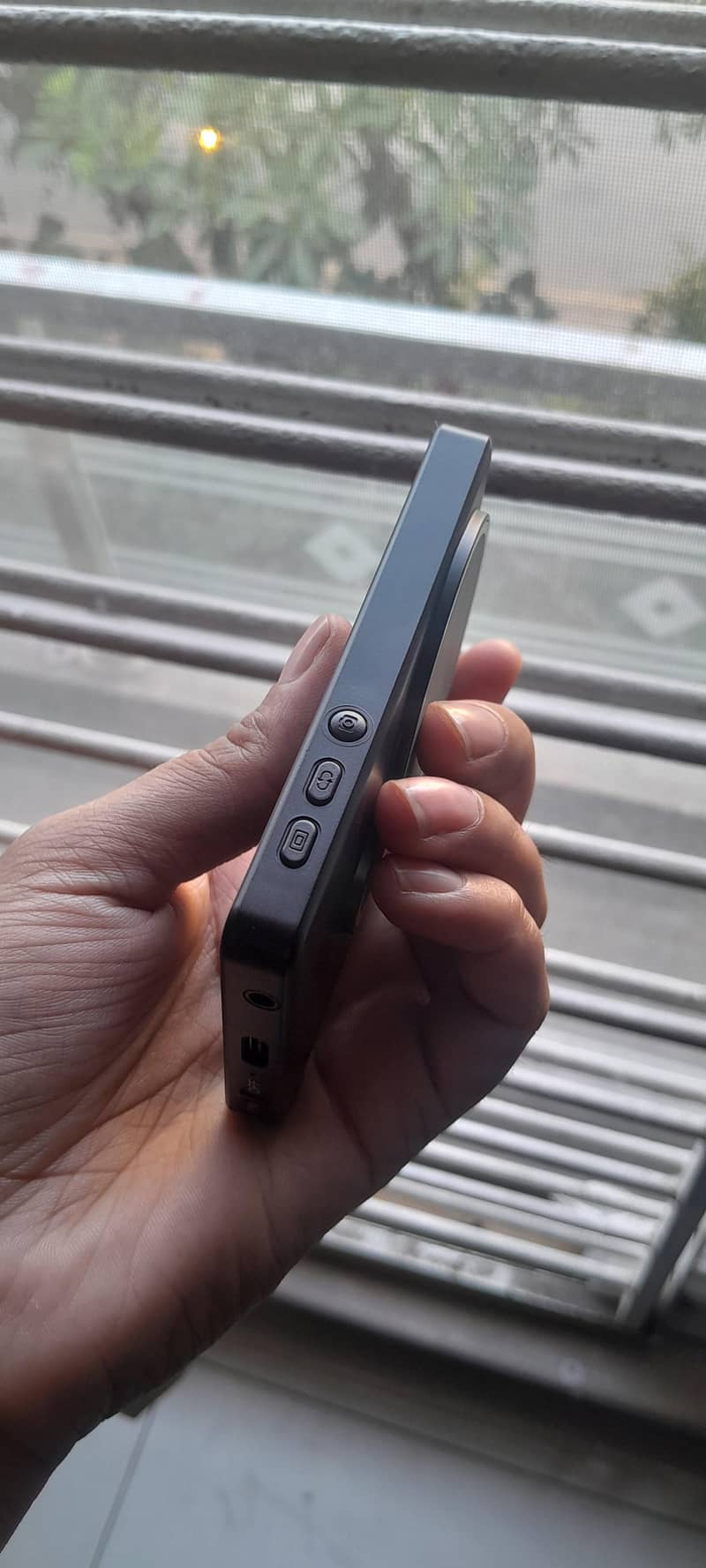 magnectic selfie screen 2
