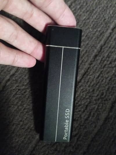 External portable type-C SSD 1tb for laptops and computers