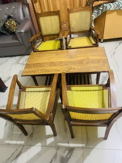 Chairs with Table