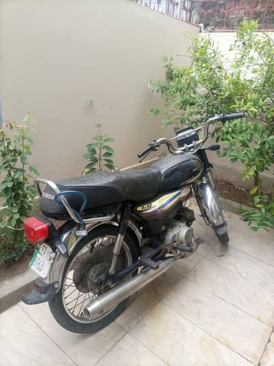 Honda CD 70 black color