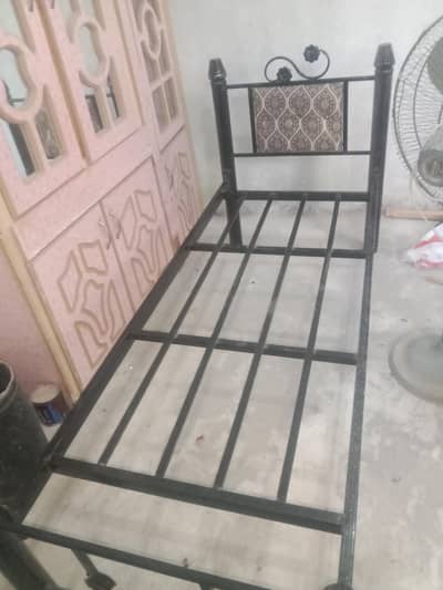 Strong & Stylish Iron Single Bed for Sale