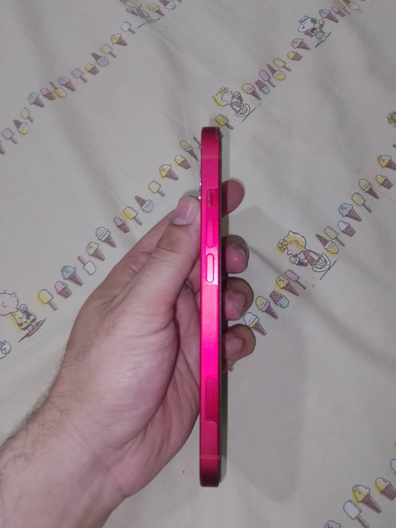 iPhone 13 6